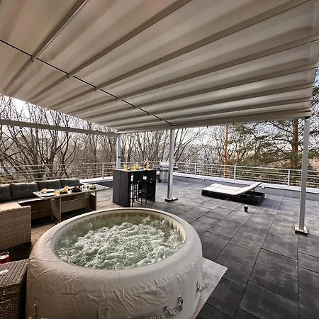 Fancy Penthouse & Spa Apartament Ryga